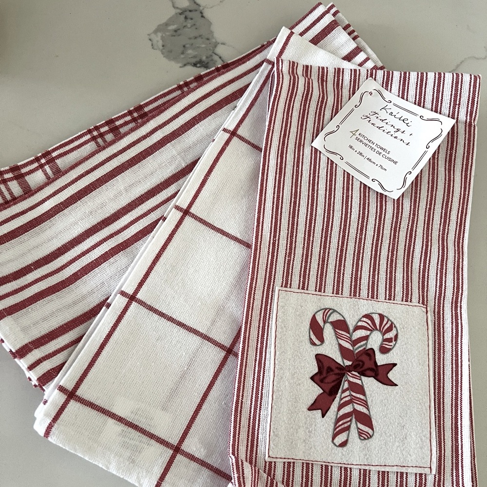 (4) Red & White Holiday Christmas Tea Towel Set
